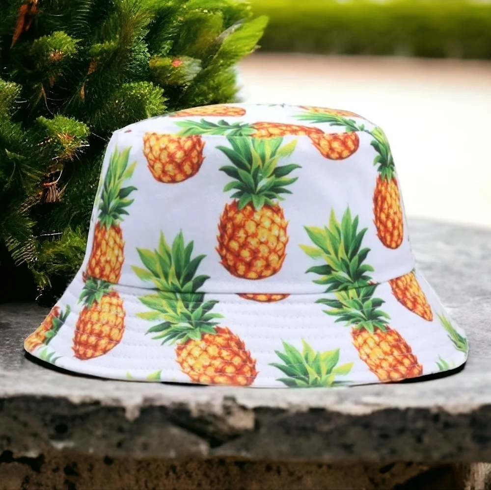 Restocked! NEW! Packable & Reversible Pineapple Bucket hat - Picture 1 of 10